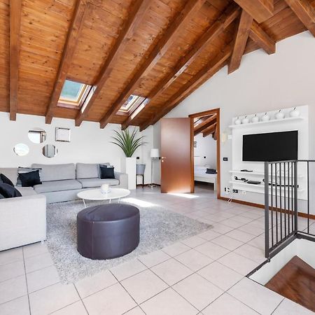 Casacamelia 35, 3 Bdrm With View Lake Como Apartment Acquaseria Екстериор снимка